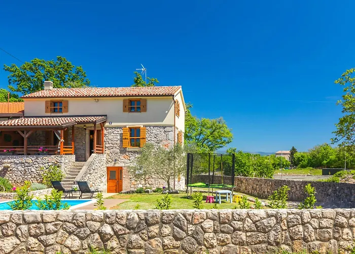 Dora - Family House With Saltwater Pool In Gostinjac, Krk Island *