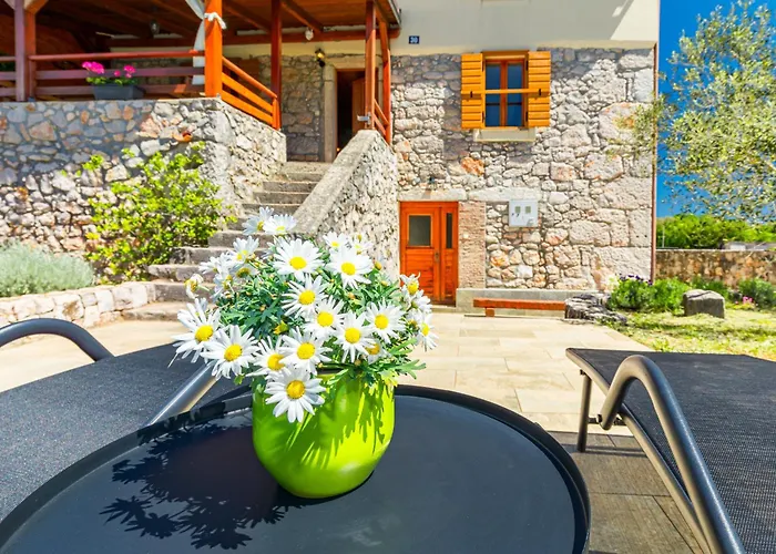 Dora - Family House With Saltwater Pool In Gostinjac, Krk Island * Gostinjac