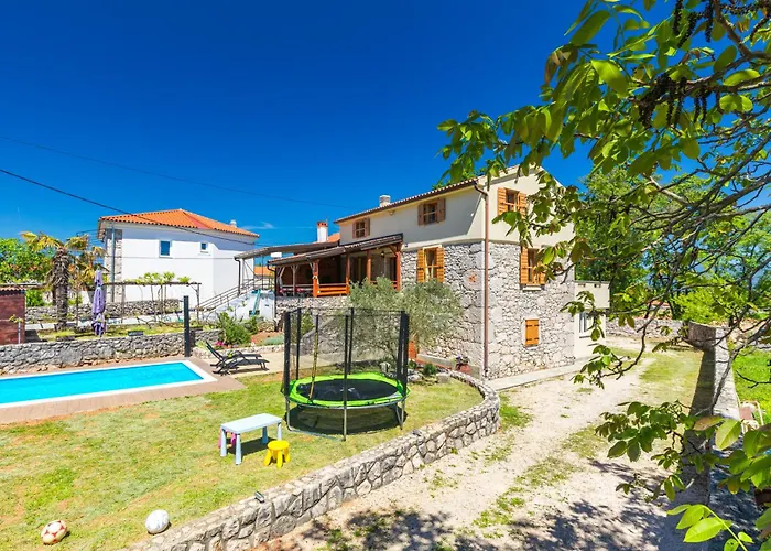 Dora - Family House With Saltwater Pool In Gostinjac, Krk Island *