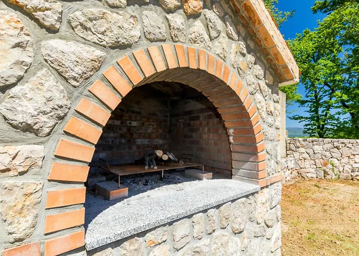 Dora - Family House With Saltwater Pool In Gostinjac, Krk Island *