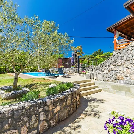 Dora - Family House With Saltwater Pool In Gostinjac, Krk Island *