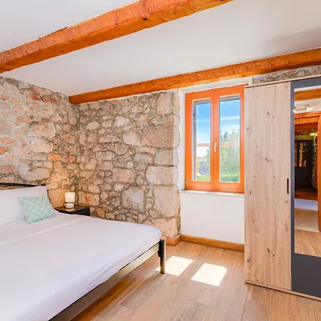 Dora - Family House With Saltwater Pool In Gostinjac, Krk Island Villa