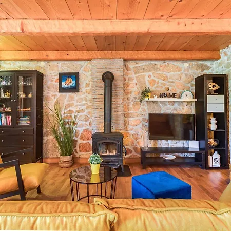 Dora - Family House With Saltwater Pool In Gostinjac, Krk Island * Gostinjac