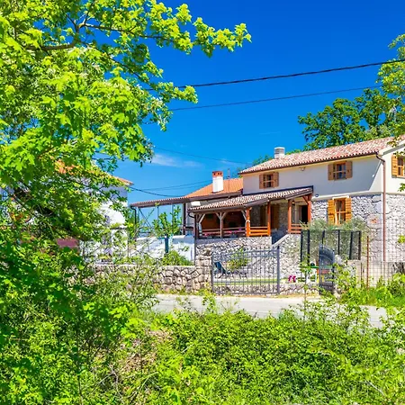 Dora - Family House With Saltwater Pool In Gostinjac, Krk Island Вилла Gostinjac